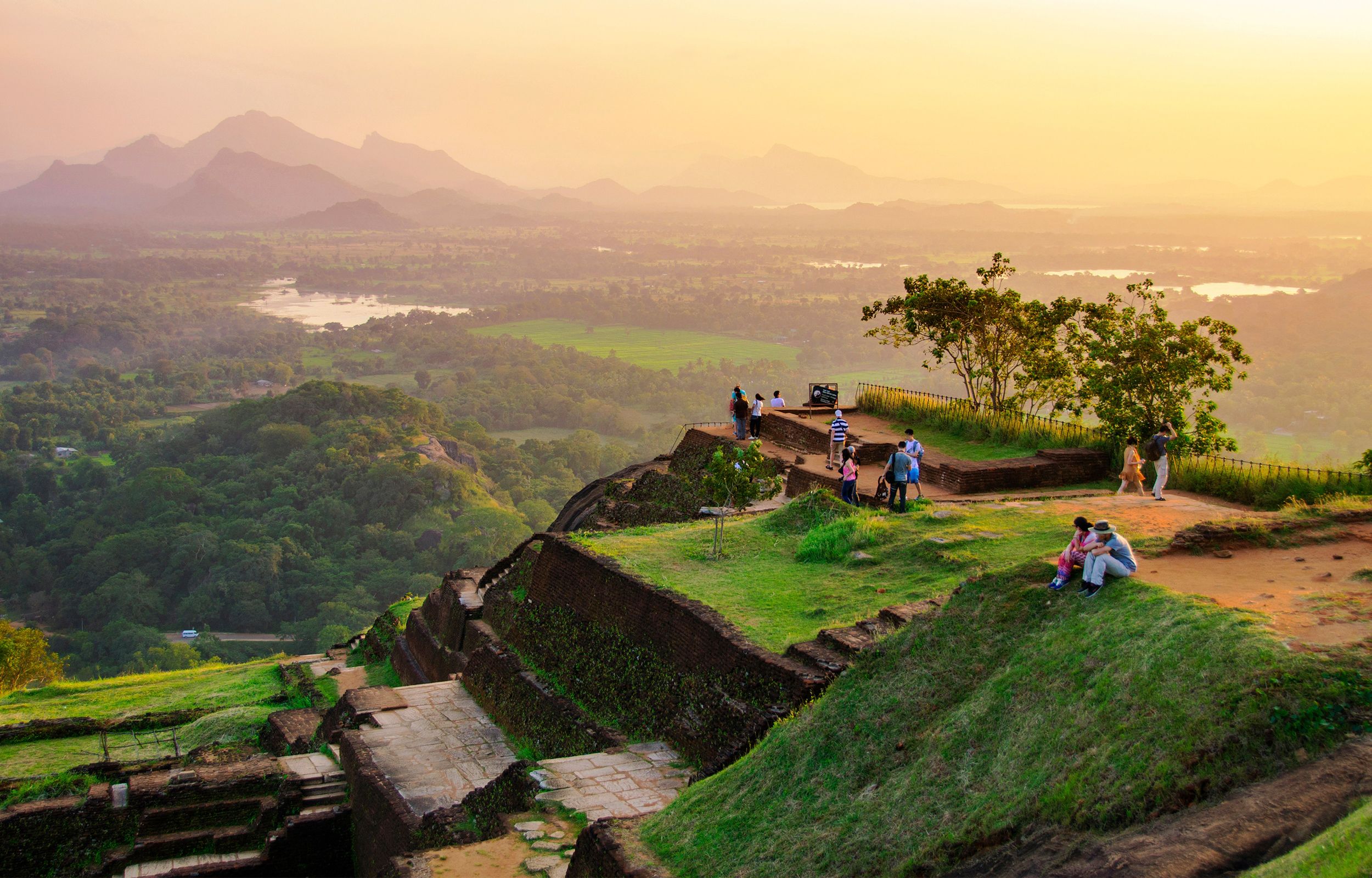 Colombo - Kurunegala - Sigiriya