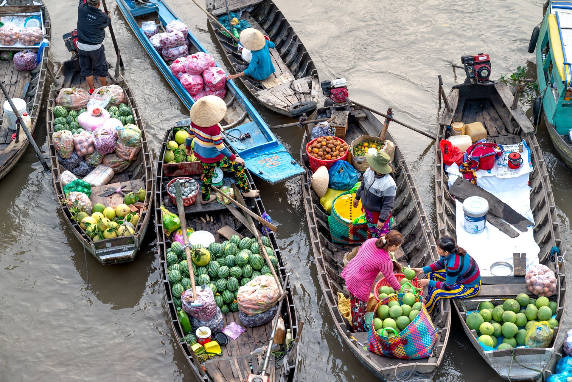 Arrivée à Phnom Penh - Première rencontre avec le sacré