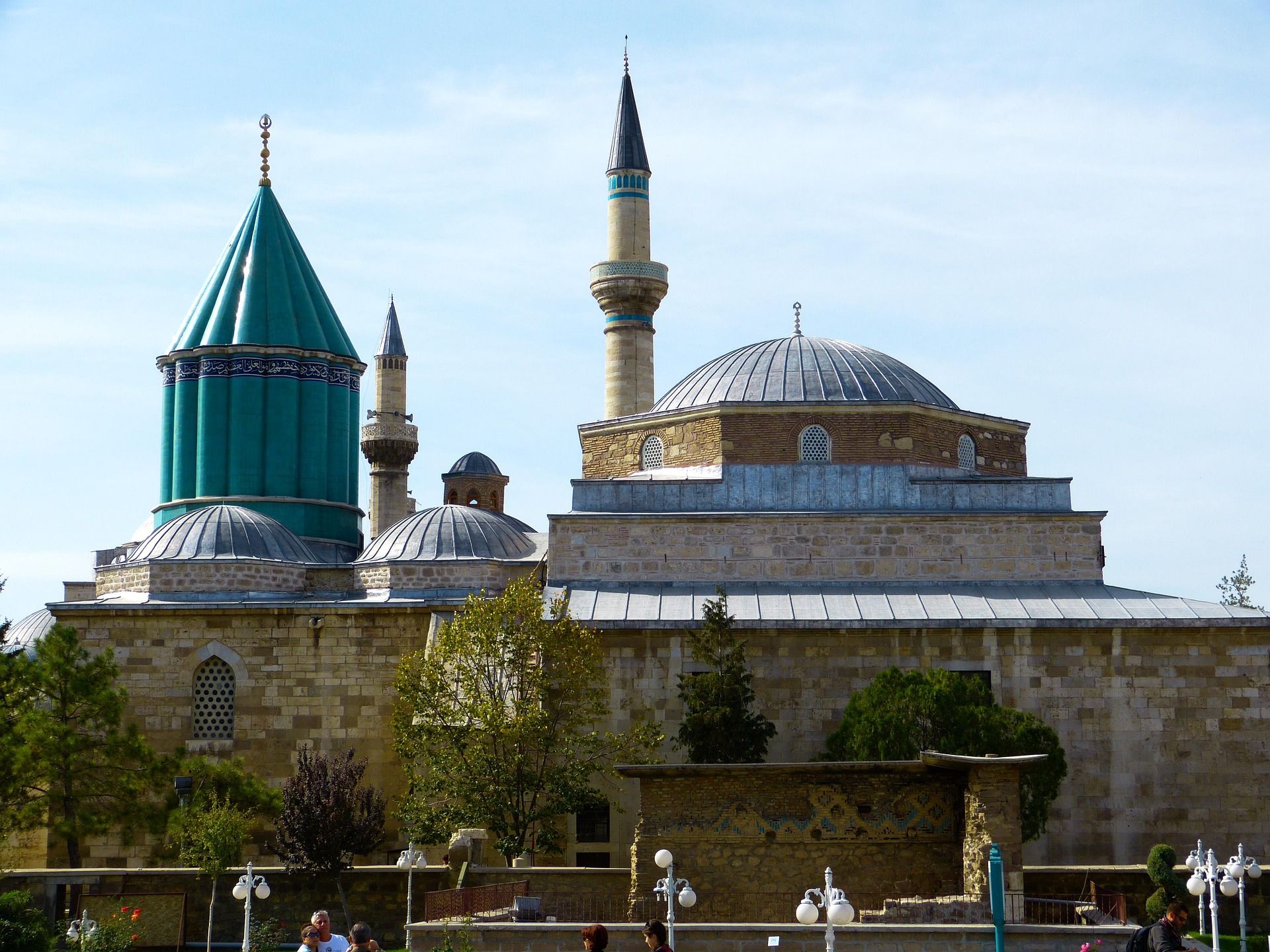 Mausolée de Rûmî à Konya en Turquie, haut lieu spirituel du soufisme et de la tradition mevlevie