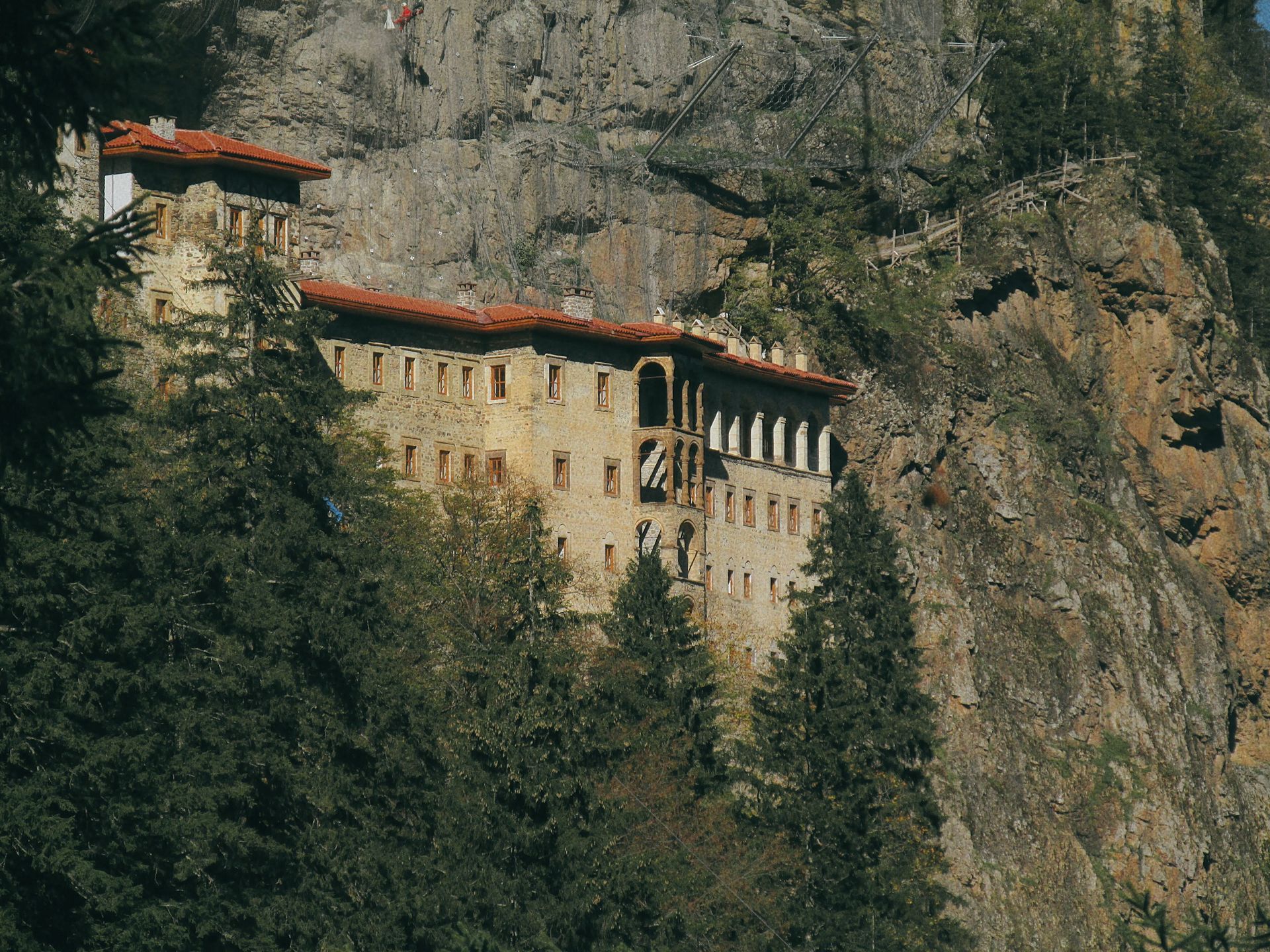 Monastère de Sümela en Turquie, ancien monastère orthodoxe accroché aux falaises des montagnes près de Trabzon