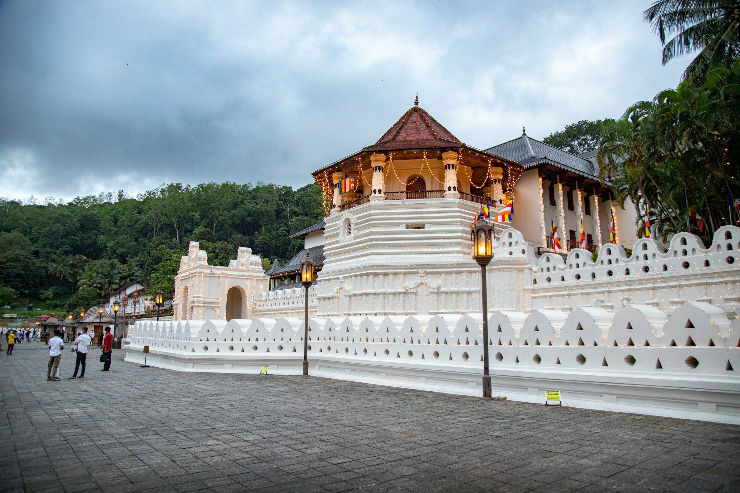 Le Temple de la Dent à Kandy, l’un des lieux les plus sacrés du bouddhisme au Sri Lanka.