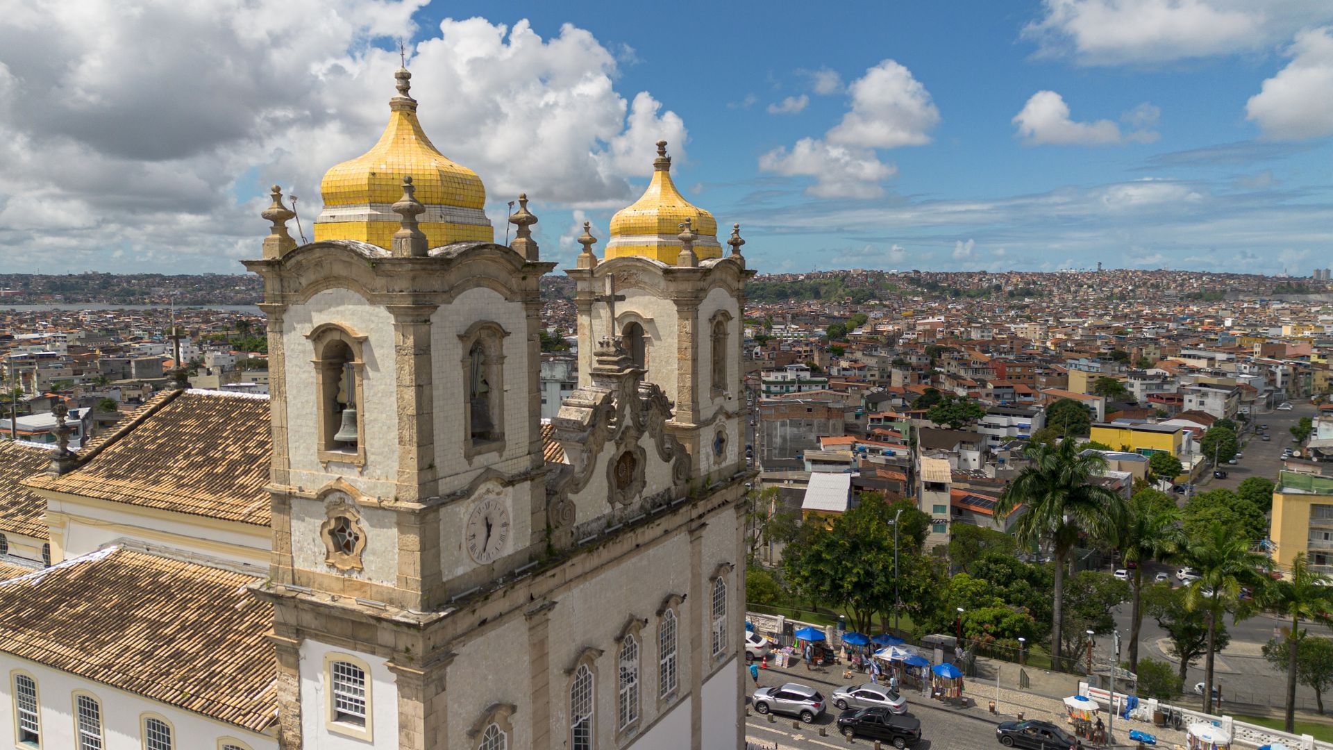 Salvador de Bahia au Brésil, ville colorée emblématique de la culture et des traditions afro-brésiliennes.